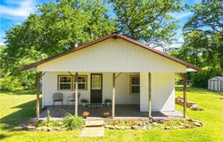 464220 E 888 Road, Stilwell, OK 74960