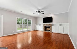 1093 Forest View, Lilburn, GA 30047