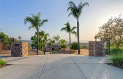 650 Crystal Mountain Circle, Riverside, CA 92506