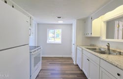 32 Harbour Walk, New Bern, NC 28562