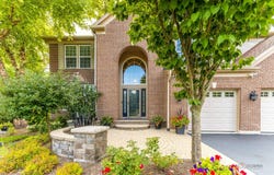 724 Porter Circle, Lindenhurst, IL 60046