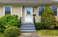 35 Amsterdam Avenue, Kingston, NY 12401