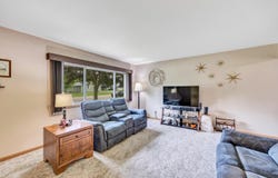 937 S Maiden Ln, Shawano, WI 54166