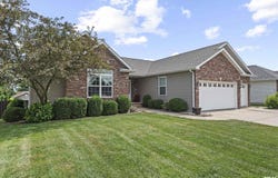 516 Wintergreen Drive, Chatham, IL 62629