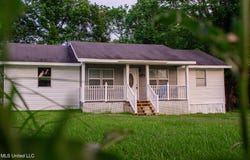 136 Peggy Drive, Florence, MS 39073