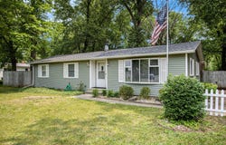 51591 Oak Drive, Mattawan, MI 49071