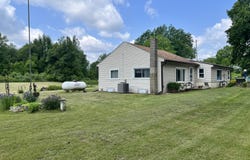 15750 N Q Drive, Bellevue, MI 49021