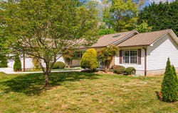 15 Cove Crossing Rd, Franklin, NC 28734