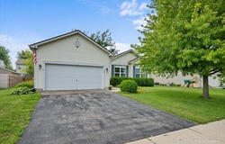 752 Prairie Pond Circle, Malta, IL 60150