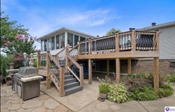 135 Meadowlake Drive, Radcliff, KY 40160