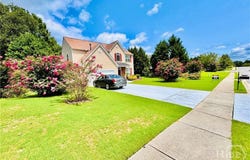 1216 Saint James Pl, Loganville, GA 30052