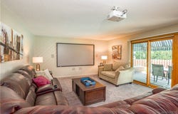 26 Lancelot Court, Amherst, NY 14068