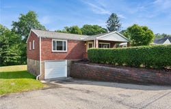 343 Jefferson St, Plum Boro, PA 15147