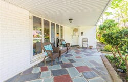31 Chadwick Road, Great Neck, NY 11023