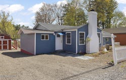 16 Robin Road, Copake, NY 12521