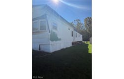 3481 Niles Cortland Road NE, Cortland, OH 44410