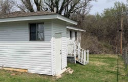 1010 W Irvine Ave, Florence, AL 35630