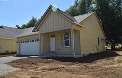 855 OAKLEAF WAY, Silverton, OR 97381
