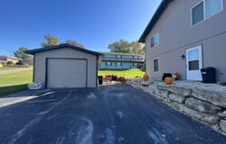 411 Sycamore, ELIZABETH, IL 61028