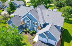 1065 Lakeland Drive, Lake Geneva, WI 53147-5017