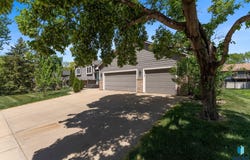900 E 64th St, Sioux Falls, SD 57108