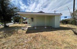 801 S Ave A, Kermit, TX 79745