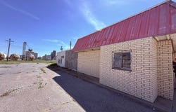 405 W Russworm Dr, Watonga, OK 73772
