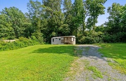 200 SE Carol Joyce Dr, DALTON, GA 30721