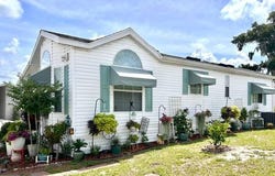 200 Devault St, Umatilla, FL 32784