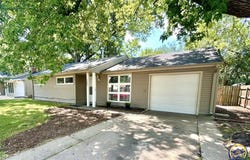 2605 SW Seabrook AVE, Topeka, KS 66614