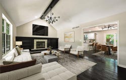 1609 NE Jade Court, Lee's Summit, MO 64086
