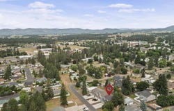 419 E E St, Deer Park, WA 99006