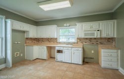 300 S Delaware, Columbus, KS 66725