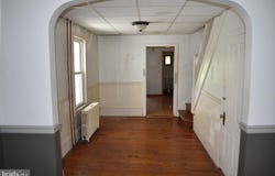135-137 S 6TH ST, SHAMOKIN, PA 17872