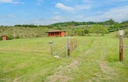 7328 Robinette Valley Road, Duffield, VA 24244