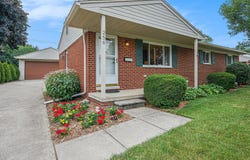 256 Nichols Drive, Saline, MI 48176