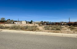 Drake Road SW, Los Lunas, NM 87031