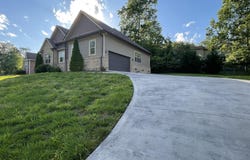 103 Crossroads Blvd, Oak Ridge, TN 37830