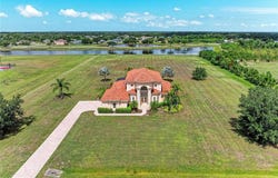 5605 LAKE PADDOCK CIRCLE, PARRISH, FL 34219