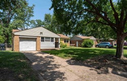 1420 E Donnell St, Wichita, KS 67216