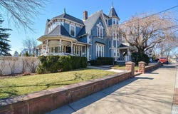 34 High St, North Attleboro, MA 02760