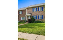 329 Emerald Dr, Harrisonburg, VA 22801
