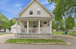 31 Wilbur, Taunton, MA 02780