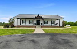 4848 Greenville Rd., White Plains, KY 42464