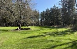 193 Dow Road, Deer Isle, ME 04627