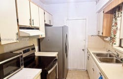 50 E 44th St, Hialeah, FL 33013