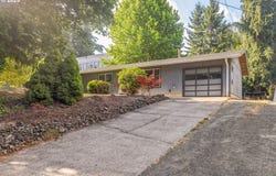 524 E E ST, Rainier, OR 97048