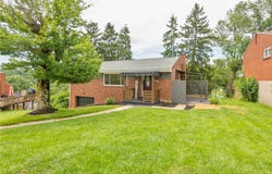 115 Woodhall Dr, Baldwin Boro, PA 15236