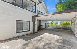 380 N 2ND Ct, CoosBay, OR 97420