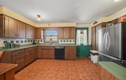 2616 Ridge Road, Lansing, IL 60438